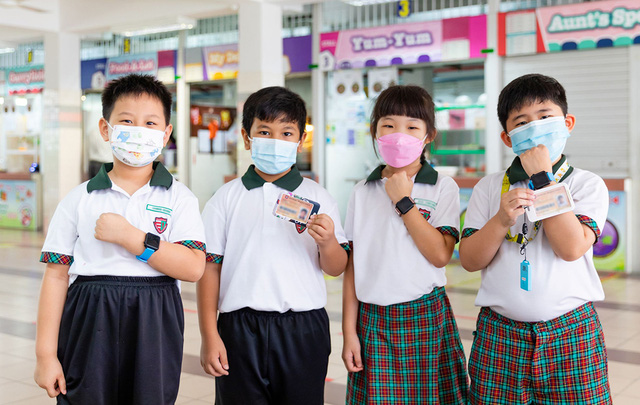 Singapore tổ chức mô hình trường học không tiền mặt - Ảnh 1.