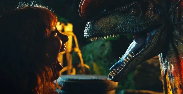Jurassic World: Dominion hé lộ cảnh khủng long tấn công loài người - Ảnh 5. Jurassic World: Dominion hé lộ cảnh khủng long tấn công loài người - Ảnh 5.