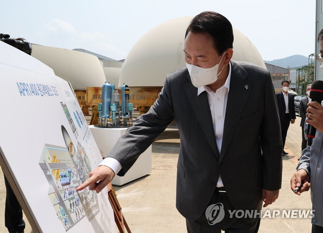 Tổng thống Hàn Quốc muốn khôi phục và xuất khẩu công nghiệp hạt nhân - Ảnh 1.