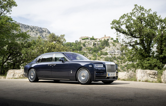 Liệu bộ mâm của Phantom 2023 có hợp với cả RollsRoyce Ghost và Cullinan 