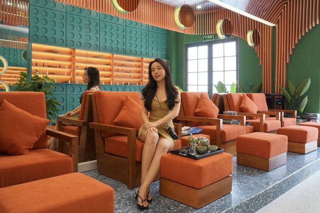 Hà Trúc và Cao Thiên Trang chào hè tại Hồ Tràm - Phan Thiết - Ảnh 6.