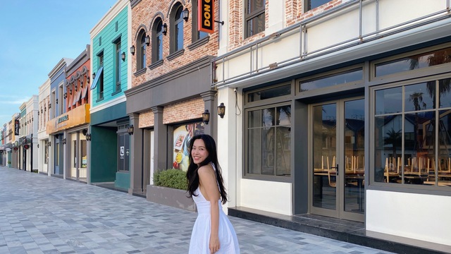 Hà Trúc và Cao Thiên Trang chào hè tại Hồ Tràm - Phan Thiết - Ảnh 1.