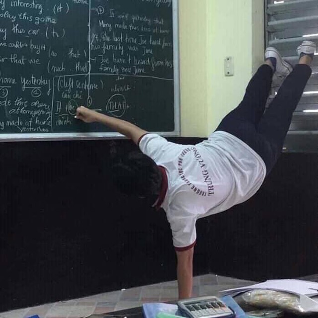 Những hình ảnh hài hước chỉ có thể là trường học Việt Nam! - Ảnh 1.