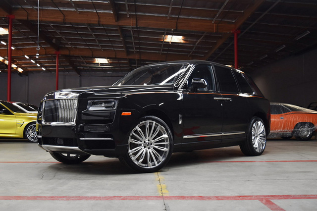 RollsRoyce chống đạn giá 208 triệu USD đắt hơn xe ông Trump