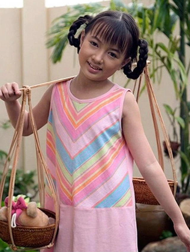 Nhan sắc khác lạ của bé Xuân Nghi tại Ký ức vui vẻ - Ảnh 1.