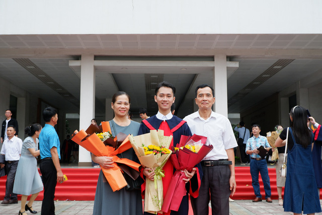 Bài phát biết tốt nghiệp đầy xúc động về mẹ của chàng sinh viên Đại học Bách khoa Hà Nội - Ảnh 2.