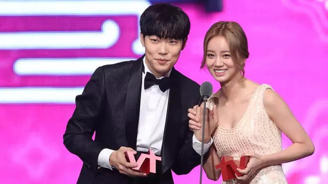 Cặp sao Reply 1988 Hyeri- Ryu Jun Yeol chia tay, netizen tiếc nuối- Ảnh 1.