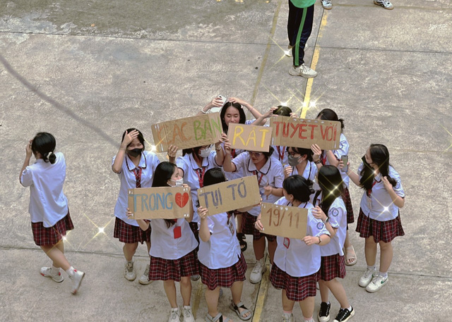 Nam sinh choáng với trào lưu chúc mừng Ngày Quốc tế Nam giới siêu bất ngờ và cảm động từ các bạn nữ- Ảnh 3.