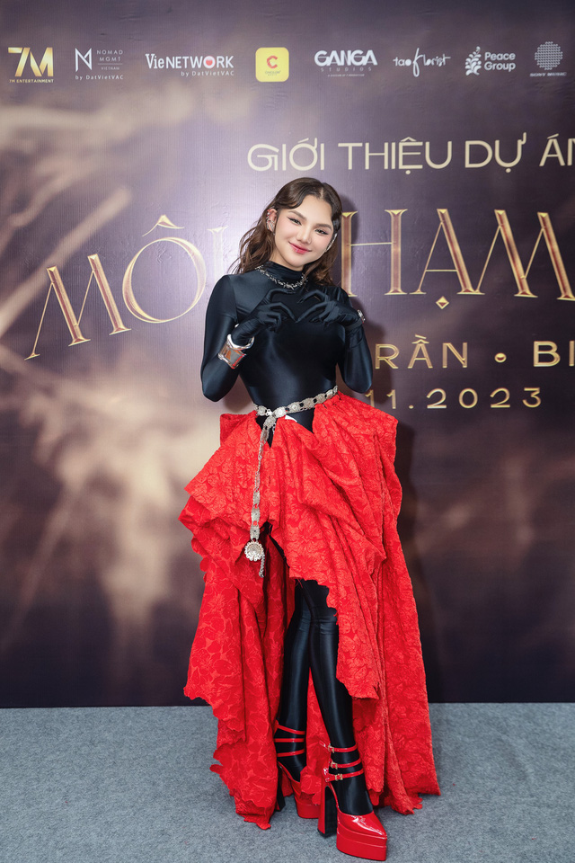 Myra Trần nhận mưa lời khen khi ra mắt ca khúc mới- Ảnh 1.