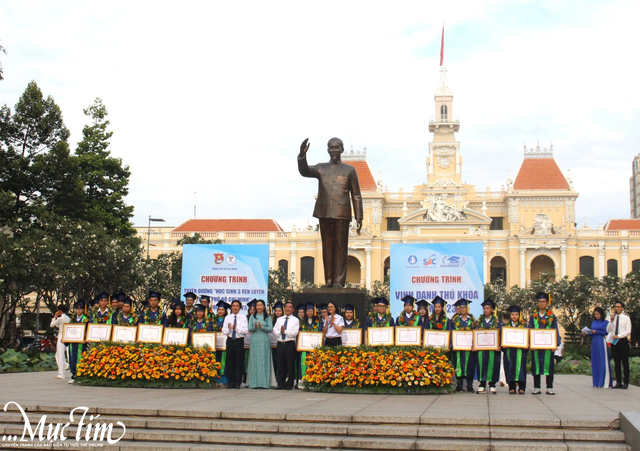 157 học sinh, sinh viên tiêu biểu được tuyên dương- Ảnh 8.