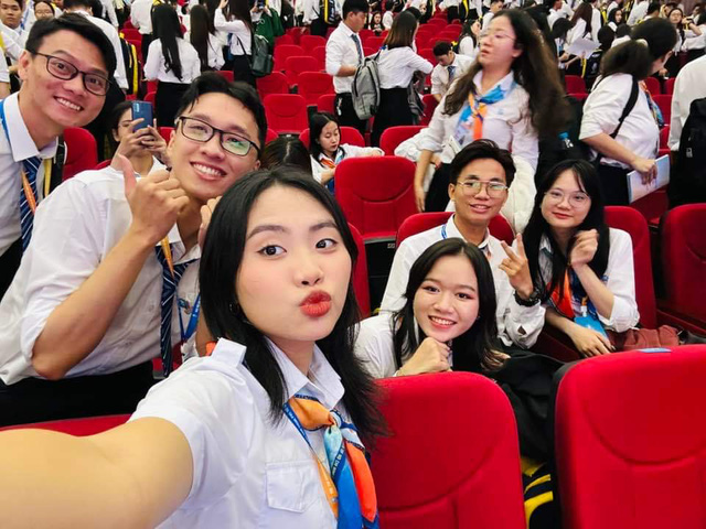 Phương Mỹ Chi: “Mình tự hào khi trở thành đại biểu của Hội sinh viên Việt Nam” - Ảnh 6.