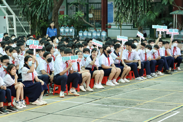 Hơn 1000 học sinh THCS Bình Trị Đông cùng phòng chống bạo lực học đường - Ảnh 9.