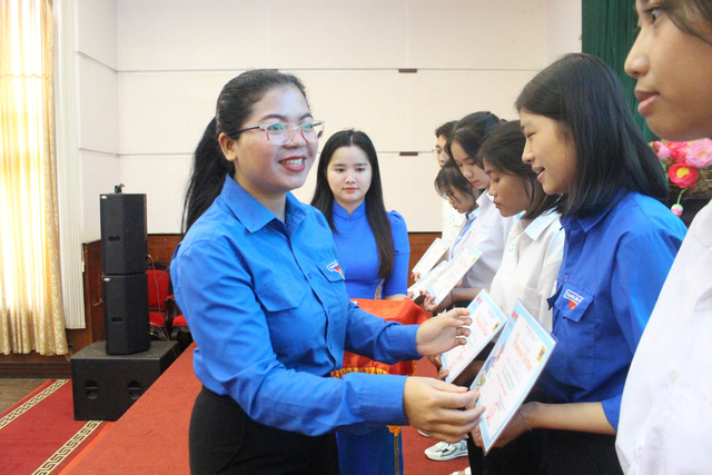 Học bổng Vì tương lai Việt Nam 2023: Những đóa hoa vươn lên từ nghịch cảnh- Ảnh 13.