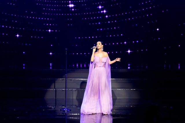 Katy Perry mặc trang phục của nhà thiết Công Trí tại lễ trao giải VinFuture- Ảnh 3.