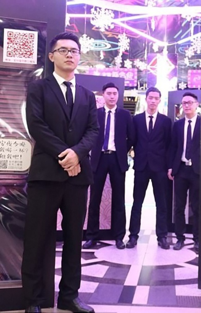 Cho thuê bạn trai giá chưa tới 10.000 đồng trong ngày Valentine - Ảnh 2.
