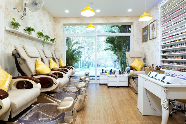 Công ty bất động sản Đặng Thanh chuyển hướng sang kinh doanh nghề Nails - Ảnh 2.