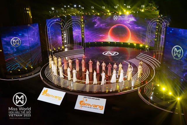 Sân khấu đêm Chung khảo Toàn quốc Miss World Vietnam 2023 lộng lẫy Áo dài của NTK Ngô Nhật Huy   - Ảnh 1.