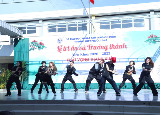 Hình ảnh ấn tượng trong ngày lễ tri ân của teen trường THPT Phước Long - Ảnh 10.