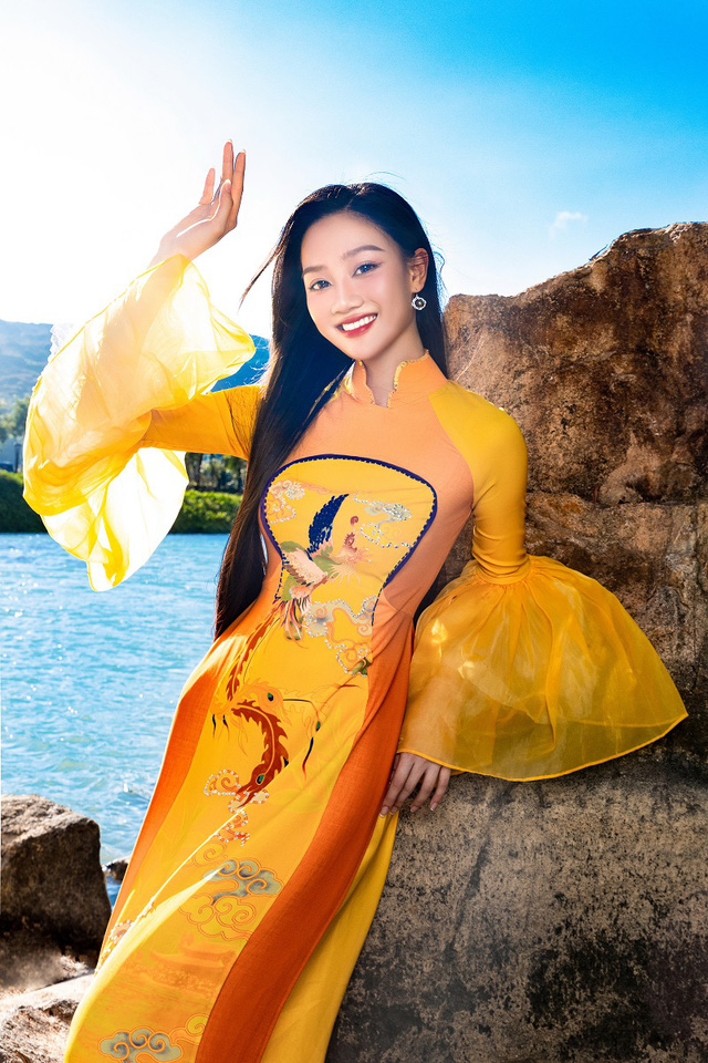 Những “nàng thơ” áo dài của Miss World Vietnam 2023  - Ảnh 3.