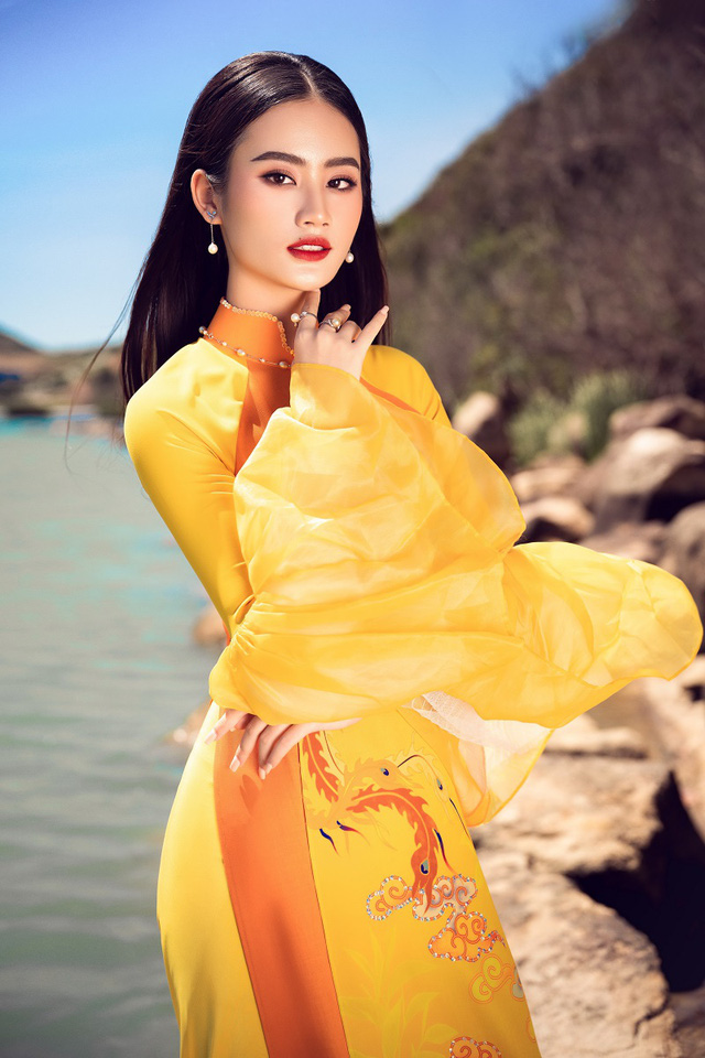 Những “nàng thơ” áo dài của Miss World Vietnam 2023  - Ảnh 5.