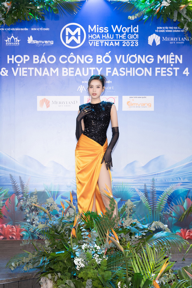 Hoa hậu Mai Phương khoe nhan sắc nữ thần  - Ảnh 5.
