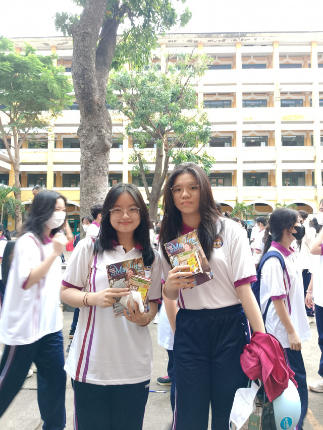 Teen THPT Trưng Vương cùng Quang Đăng chào năm học mới cùng chuyên trang Mực Tím - Ảnh 4.