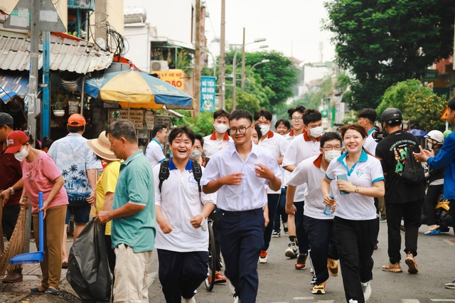 Chào năm học mới thật &quot;joyful&quot; cùng các Nan-er - Ảnh 6.