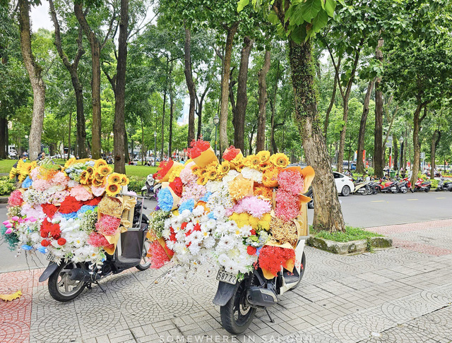 Bắt trend mùa thu Hà Nội ngay trong lòng TP.HCM - Ảnh 2.