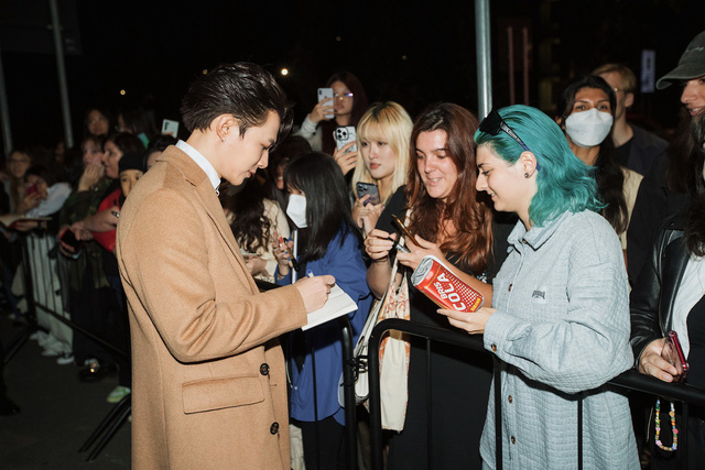 Cô em trendy Khánh Linh, Anh Tú Atus gây chú ý tại Milan Fashion Week - Ảnh 7.