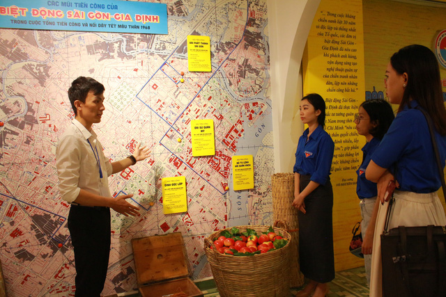 Chi đoàn Khăn Quàng Đỏ tham quan Bảo tàng Biệt động Sài Gòn - Gia Định - Ảnh 3.