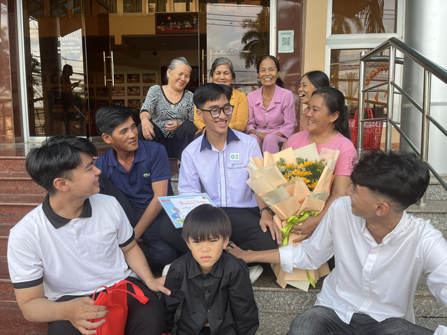 70 câu chuyện đẹp của Bình Thuận, Đồng Nai nhận học bổng Vì tương lai Việt Nam - Ảnh 2.