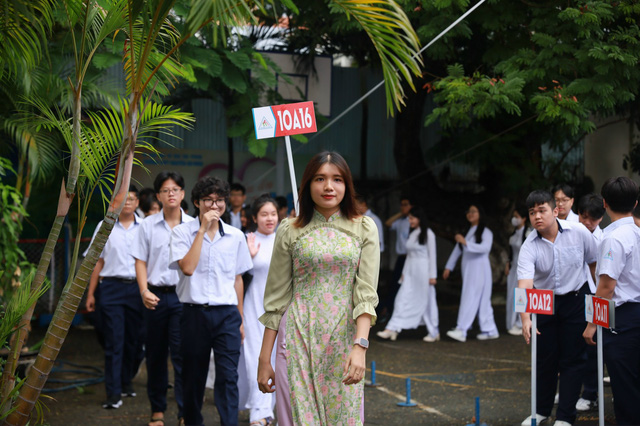 Teen THPT Nguyễn An Ninh hào hứng với lễ diễu hành trong ngày khai giảng - Ảnh 6.