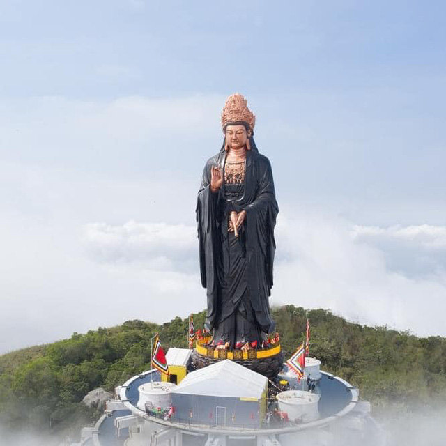 Núi Bà Đen Tây Ninh là điểm du lịch gần TP.HCM được nhiều gia đình lựa chọn dịp Tết Âm lịch - Ảnh: Thúy Hạnh