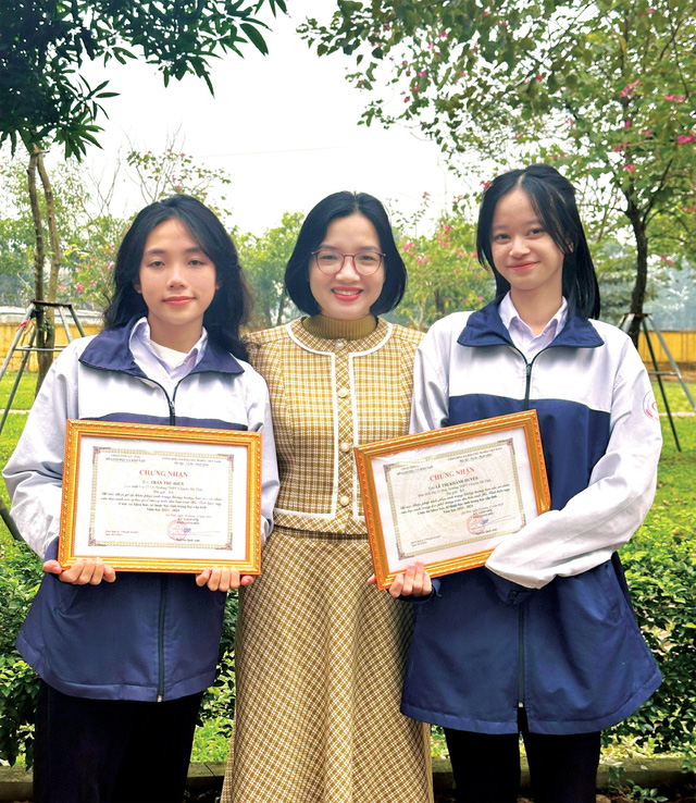 Nhóm teen THPT chuyên Hà Tĩnh làm dự án về khủng hoảng bản sắc cá nhân- Ảnh 5.