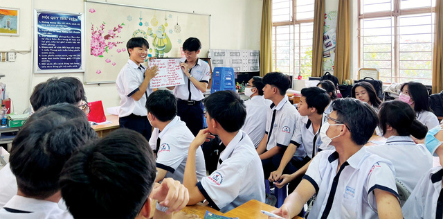 Teen Trường THPT Nguyễn Hữu Cảnh chữa lành cảm xúc bằng cây check in- Ảnh 8.
