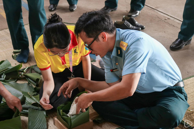 Sinh viên TP.HCM rộn ràng Xuân tình nguyện- Ảnh 3.