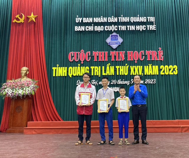 Ngoài giải học sinh giỏi quốc gia, Thiên Quân còn liên tục gặt hái nhiều giải thưởng khác - Ảnh: NVCC