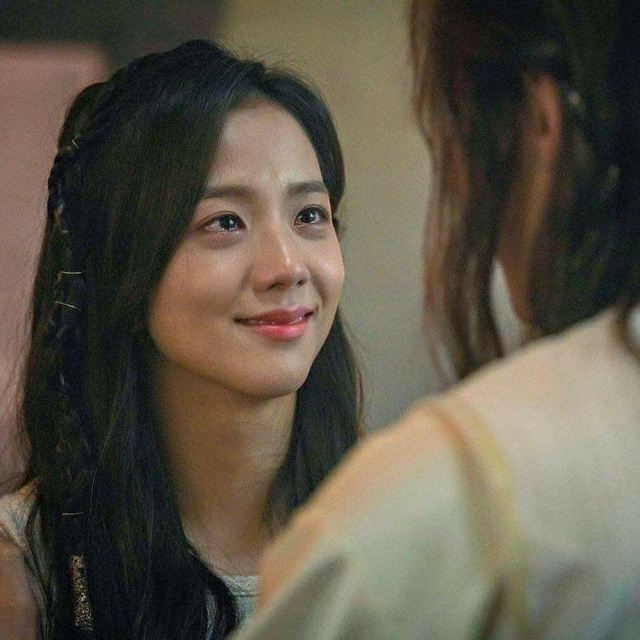 Jisoo (BLACKPINK) miệt mài cameo rồi cũng đến lúc đóng vai nữ chính- Ảnh 5.