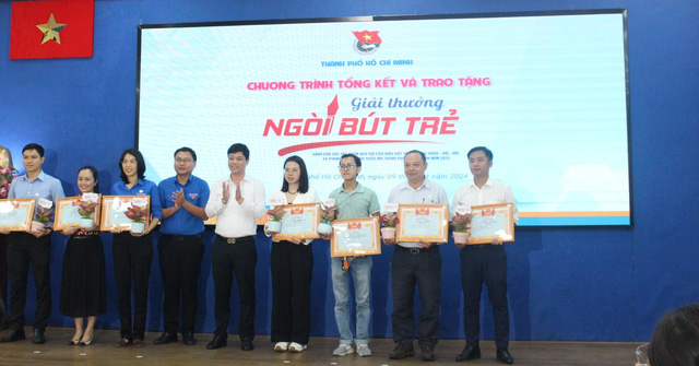 Chuyên trang Mực Tím đoạt giải A Giải thưởng Ngòi bút trẻ năm 2023- Ảnh 3.