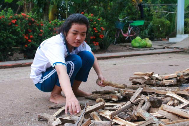 Gương mặt học bổng Vì tương lai Việt Nam: Mẹ là động lực lớn nhất- Ảnh 4.