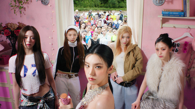 Lia tái xuất cùng ITZY trong MV Gold sau hơn 1 năm ở ẩn- Ảnh 2.