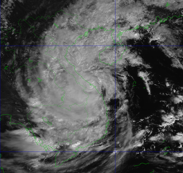 Bão Trà Mi vào ven biển Thừa Thiên Huế - Đà Nẵng - Ảnh 2.