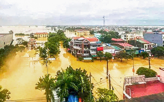 Dự báo thời tiết đêm 28, ngày 29-10: Mưa lớn ở miền Trung diễn biến phức tạp- Ảnh 1.