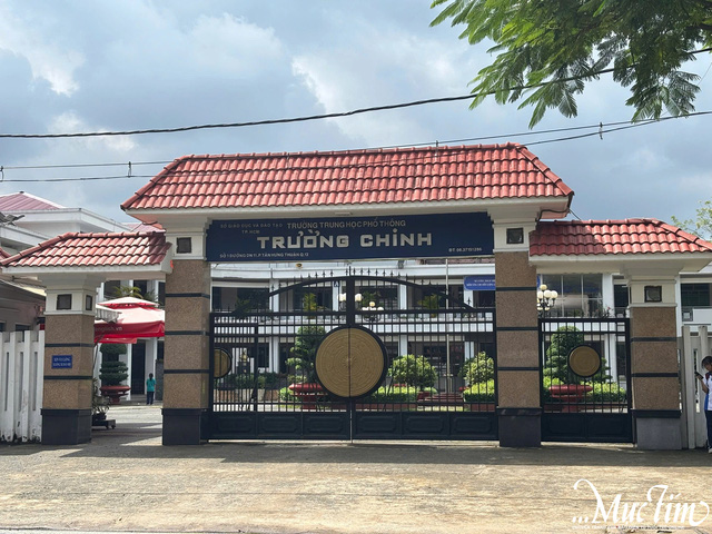 Trường THPT Trường Chinh (quận 12, TP.HCM) - Ảnh: DUY DƯƠNG