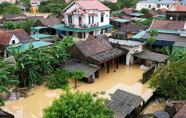 Dự báo thời tiết đêm 29, ngày 30-10: Miền Trung vẫn còn mưa to- Ảnh 1.