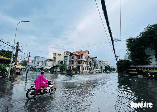 Dự báo thời tiết đêm 9, ngày 10-10: Nam Bộ mưa to kèm sấm sét- Ảnh 1.