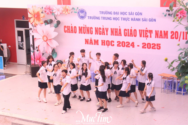 Trăm hoa đua nở rực rỡ mừng 20-11 của teen Trường Trung học Thực hành Sài Gòn- Ảnh 9.