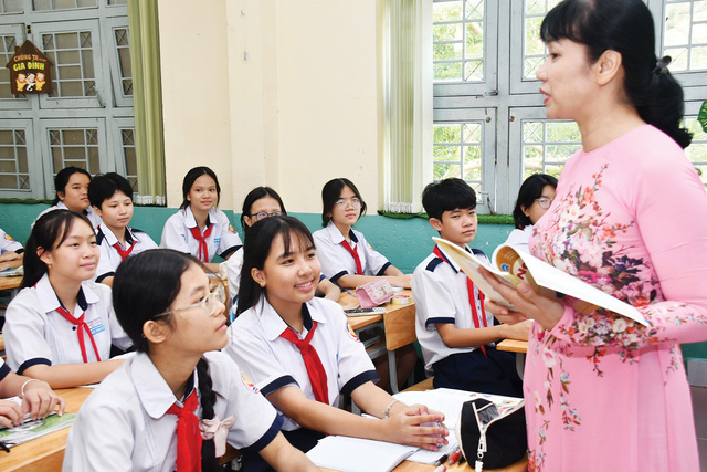 Ngày 20-11: Học từ thầy cô những điều tốt đẹp- Ảnh 1.