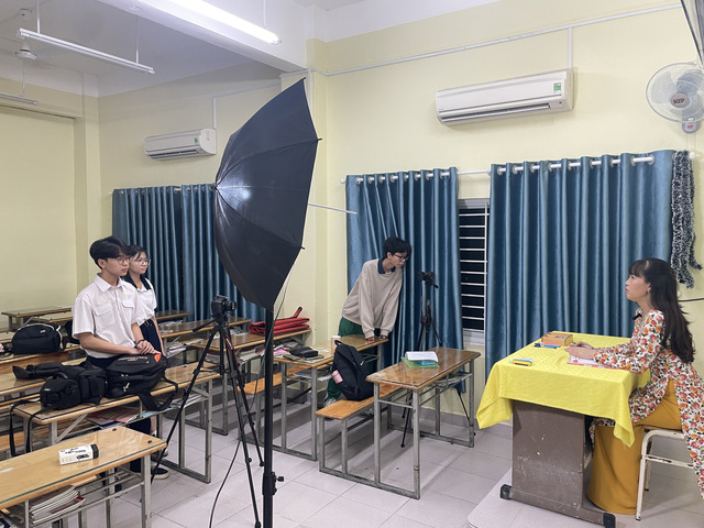 Phim tri ân thầy cô của học trò Trường THPT Nguyễn Khuyến gây sốt- Ảnh 1.