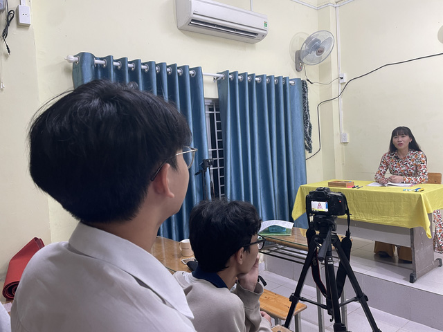 Phim tri ân thầy cô của học trò Trường THPT Nguyễn Khuyến gây sốt- Ảnh 3.